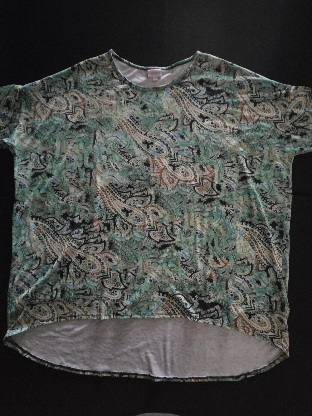 LuLaRoe Women's Irma Short Sleeve Paisley Top in Green & Black Size 3XL